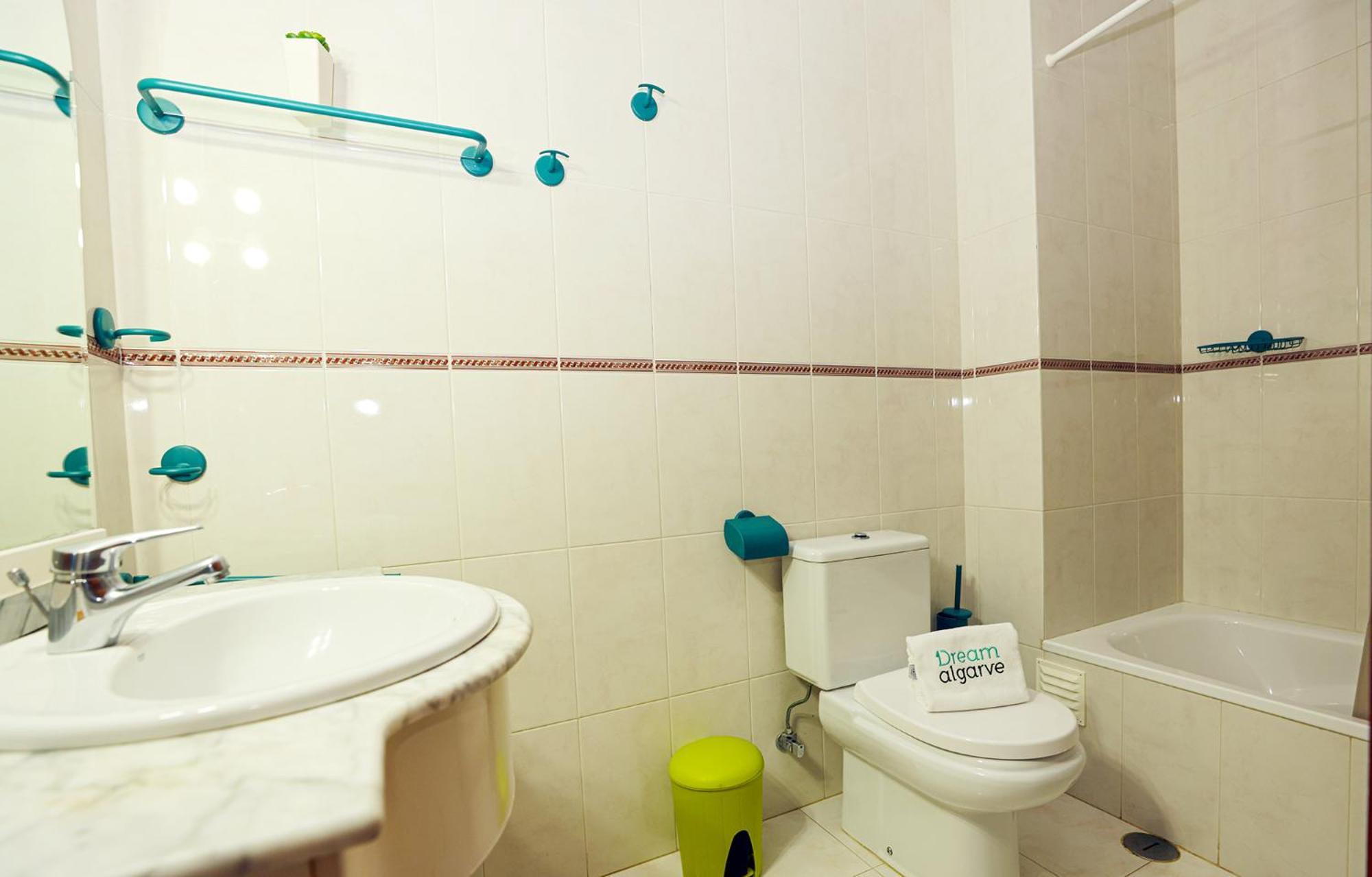 P - Meia-Praia Seaview Guesthouse Lagos Kültér fotó