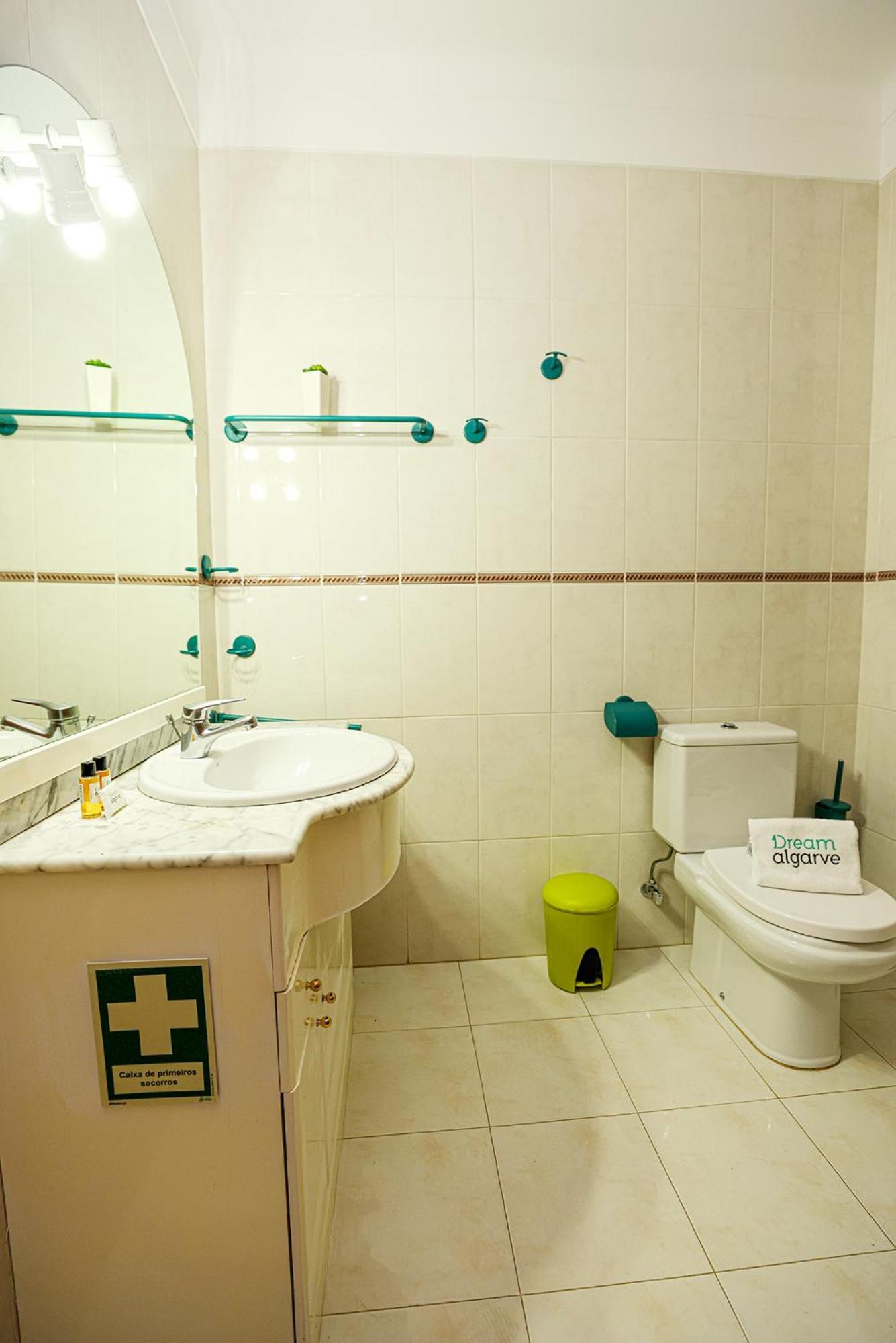P - Meia-Praia Seaview Guesthouse Lagos Kültér fotó