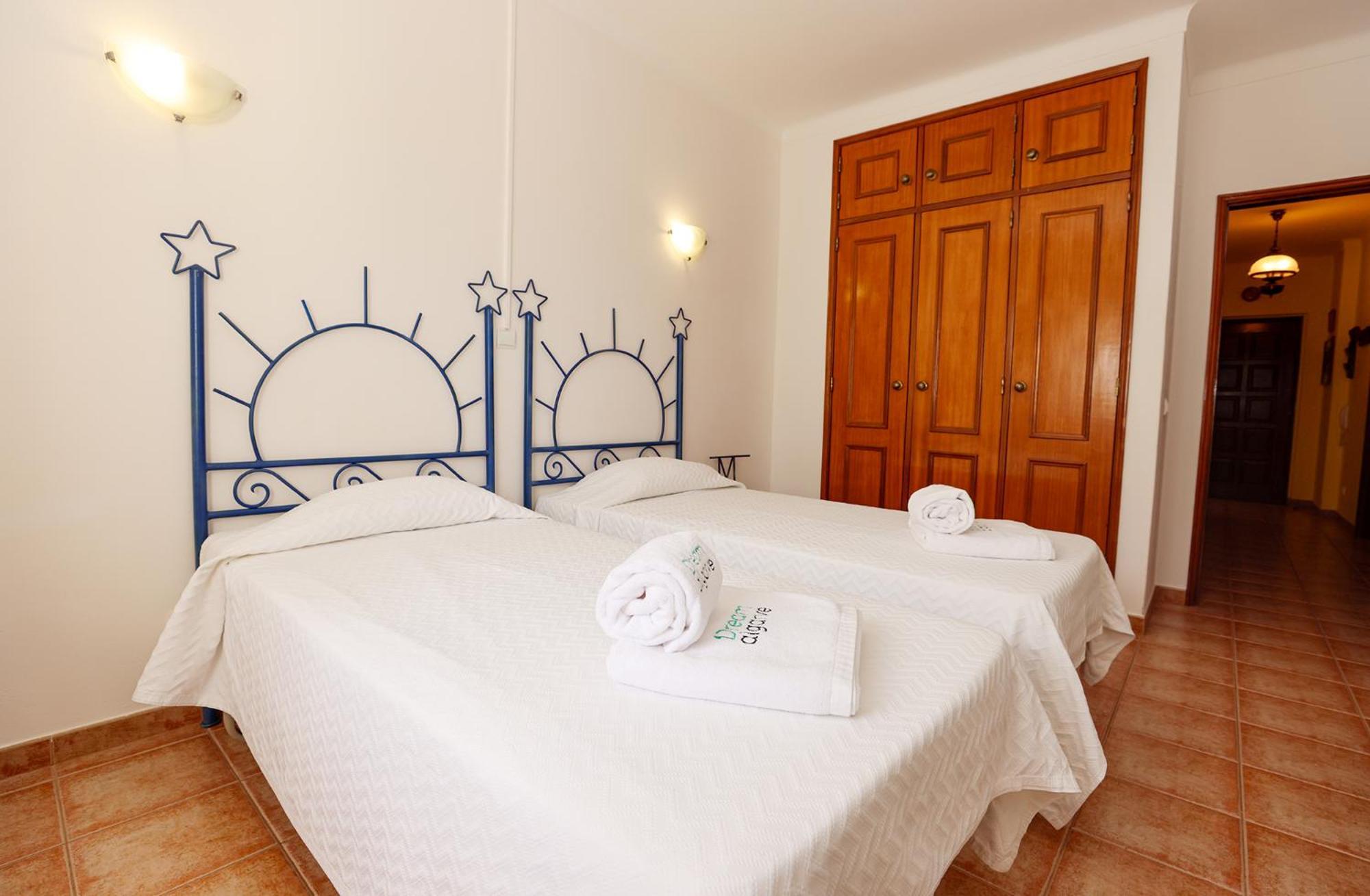 P - Meia-Praia Seaview Guesthouse Lagos Kültér fotó